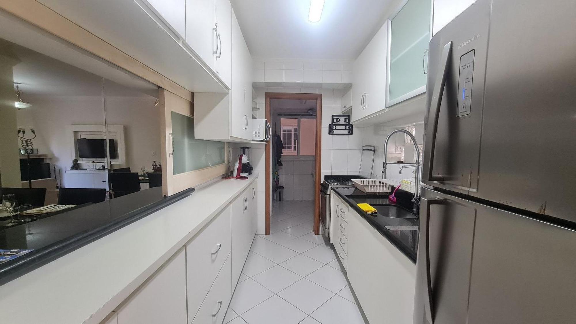 Apartamento Com 3 Quartos No Capivari